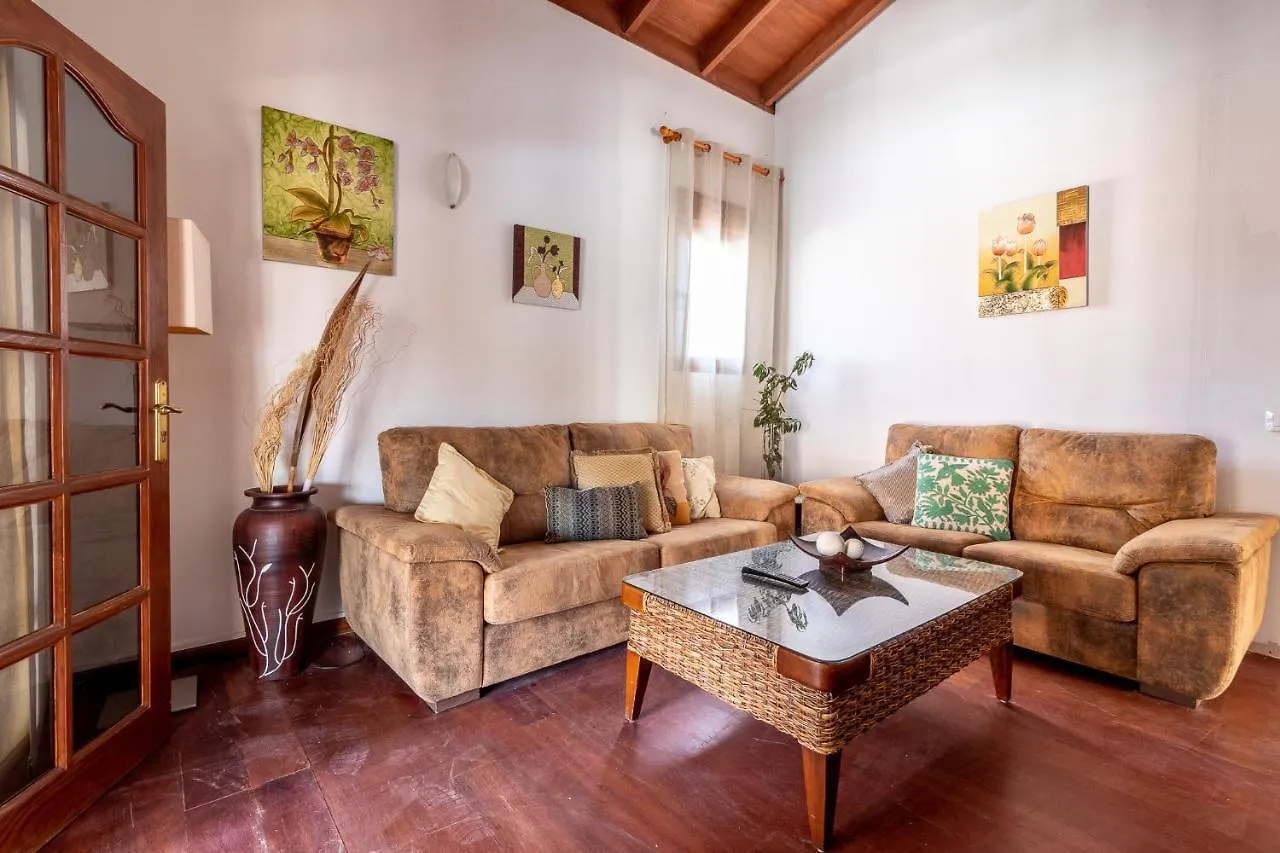 Chozo Del Viejo - Peaceful Country Villa In La Antigua Valle de Santa Ines